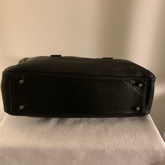 Vintage COACH Handbag from 80s black leather - Picture 7 of 8